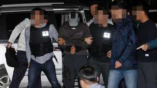 농협 강도가 버린 권총ㆍ실탄 찾았다…"빚이 많아 범행"