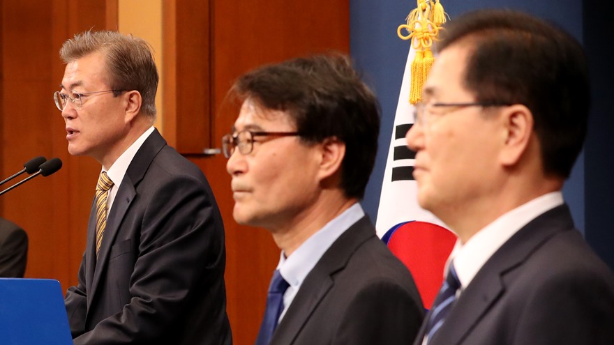 경제부총리 김동연ㆍ정책실장 장하성…문 대통령 인사 단행