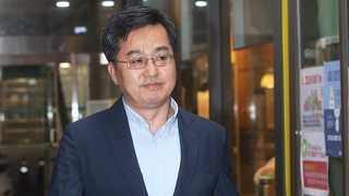 "김동연, 한국경제 도약시킬 적임자"…해결과제 산더미