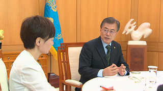 문 대통령 "북한, 미국 본토 타격가능한 핵탑재 ICBM 완성단계"