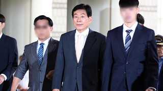 '국정원 댓글사건' 원세훈 징역4년…다시 구속