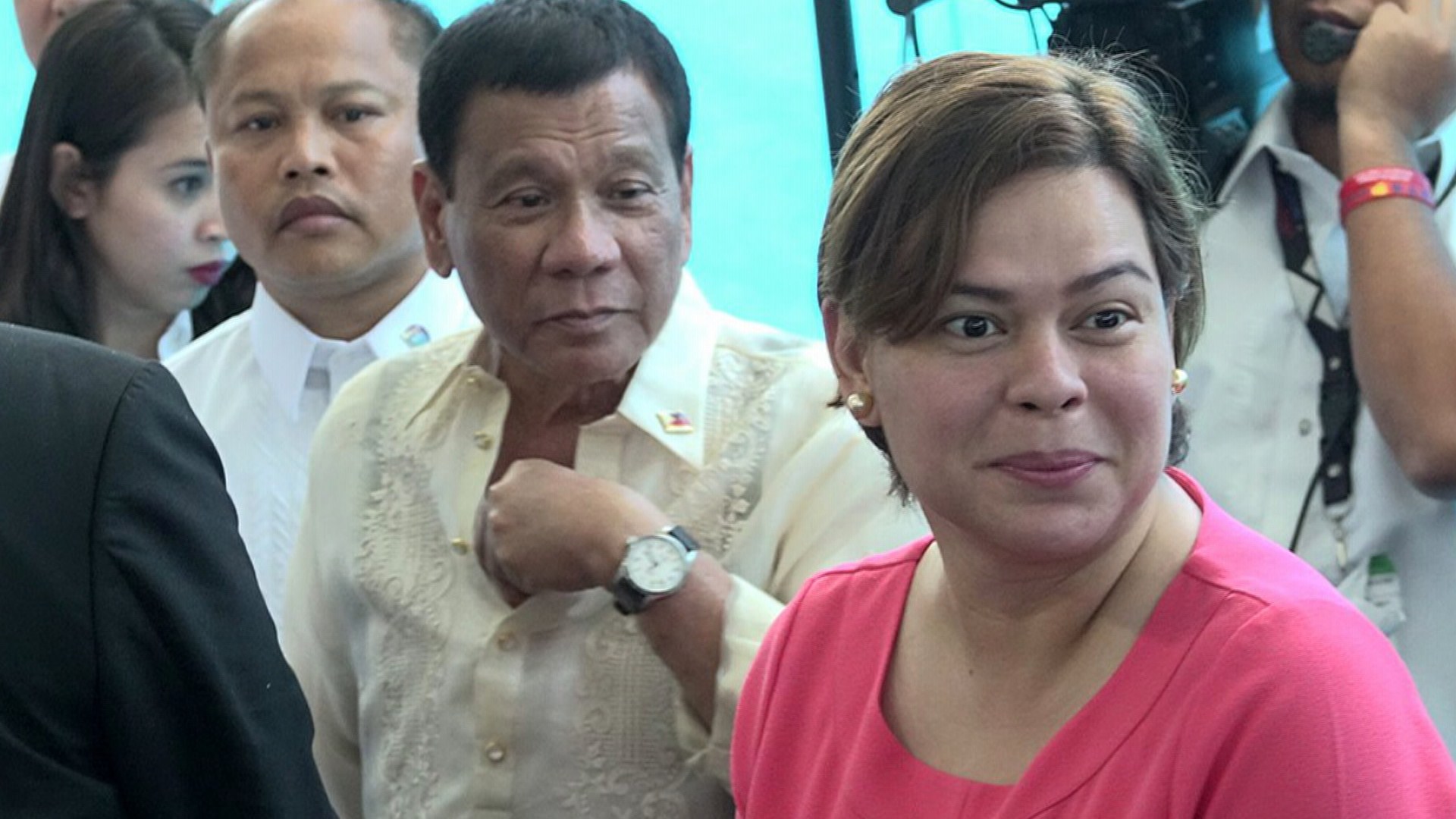 두테르테, 권력세습 노리나…"내 딸은 차기 대통령감"