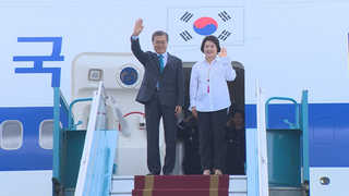 문 대통령, 두번째 방문국 베트남 안착…APEC 일정 시작