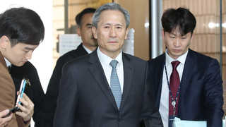 '군 댓글공작' 김관진 구속…MB 향하는 검찰 칼끝