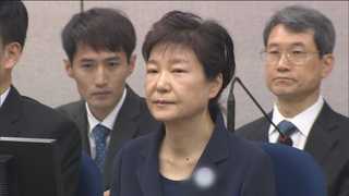 '국정원 상납' 이병기 월요일 소환…박근혜 조사도 초읽기