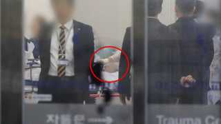 귀순 병사, 지프 타고 JSA 접근…"북, 40여 발 사격"