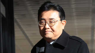 '롯데ㆍGS 뇌물 의혹' 전병헌 또 구속 기로