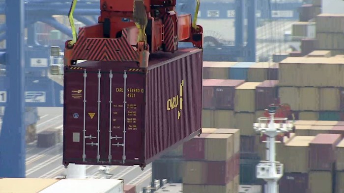 부산항 물동량 2천만 TEU 시대 열었다…세계 6위 등극