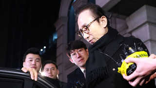이명박에 등돌리는 측근들…줄줄이 불리한 진술