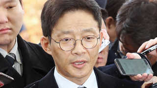 '검사 성추행ㆍ인사개입' 안태근, 피의자 신분 검찰 출석