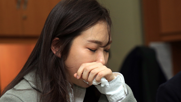 여배우 또 '미투' 폭로…미성년자 성폭행 의혹 극단 온라인카지노 사이트 벳무브 체포