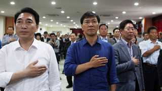 지방선거 100일도 안 남았는데…충청 정가 강타한 '안희정 충격파'