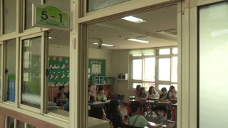 학생 줄지만 여전히 과밀…공교육비 부담률 OECD 2배