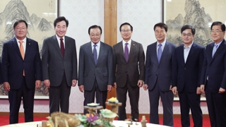 고위 당정청 회의…'포용국가' 예산ㆍ법안 논의