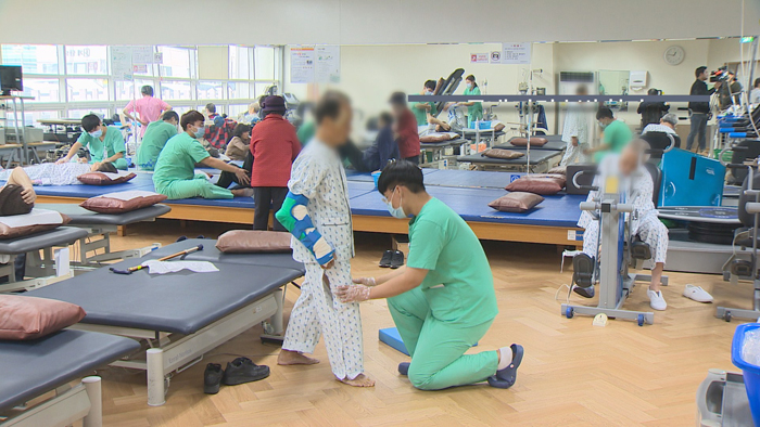 고령화에 늘어나는 재활수요…의료신기술 속속 등장