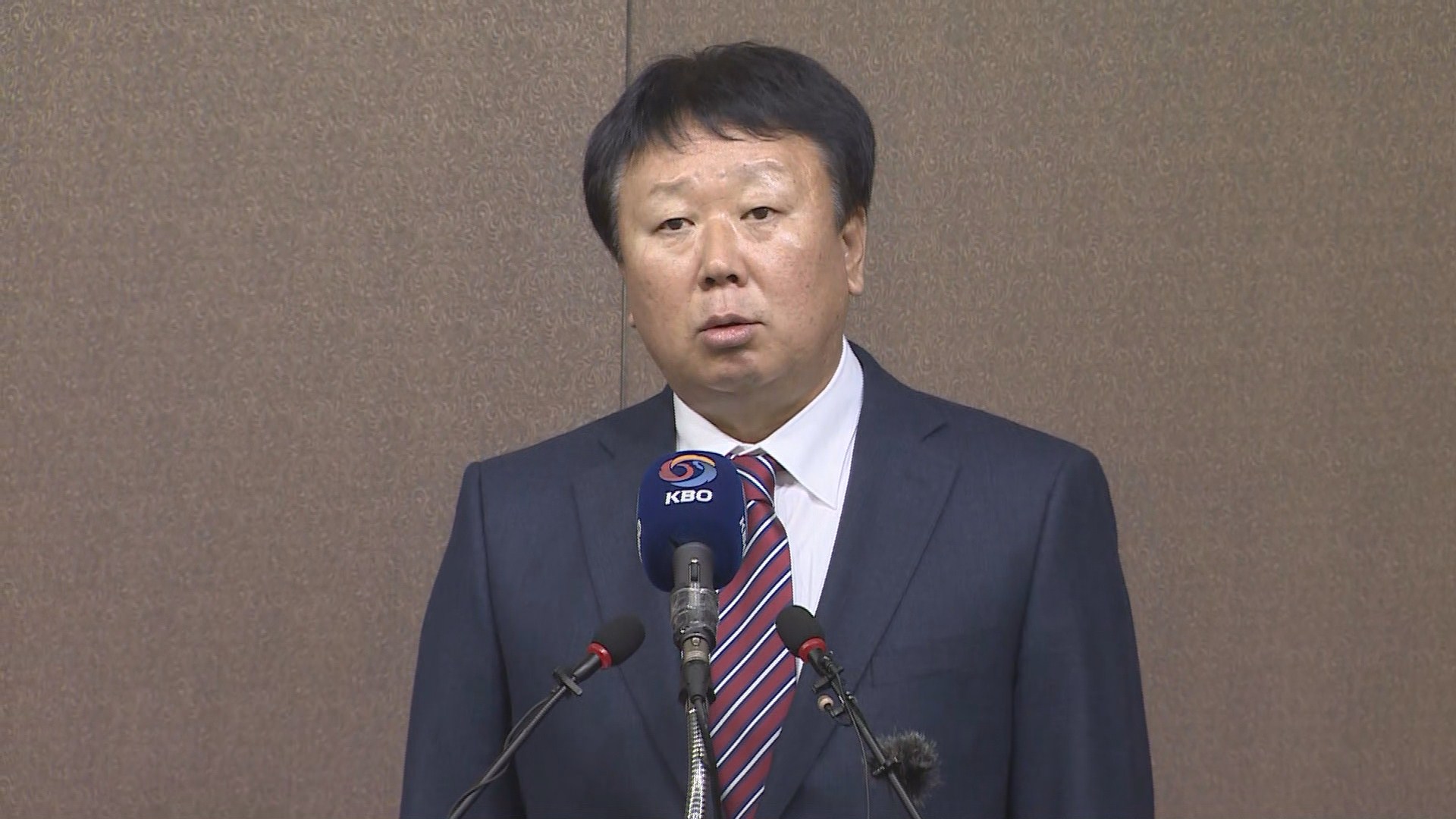 [현장연결] 선동열 "<em class='find'온라인카지노 콤프</em 사퇴…금메달 명예 지키고 싶다"
