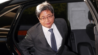 법관 탄핵 두고 또 내홍?…말 아끼는 김명수
