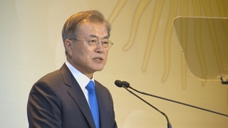 문 대통령 '국빈방문' 뉴질랜드 도착…화요일 귀국