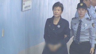 김무성 "박근혜 석방"…서청원 "후안무치"