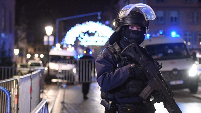 프랑스 스트라스부르 총격 4명 사망…"테러 의심"