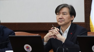 12년 만에 국회가는 청와대 민정수석…정면돌파