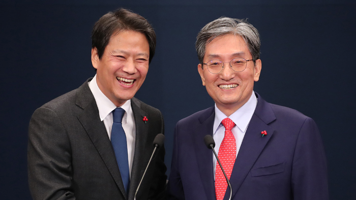 [현장연결] 청와대, 참모진 교체 발표…대통령 비서실장에 노영민