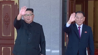 김정은 방중 수행단 호명 서열 1위 김영철…위상 쑥쑥