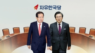 한국당 전대 주자들 TV토론 신경전…황교안 견제?