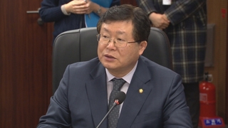 설훈 "20대 지지율 하락, 보수정부 잘못된 교육 탓"