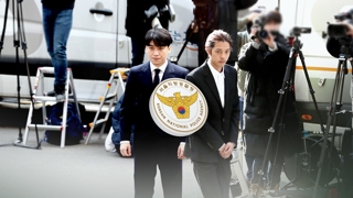 승리 "입대연기"ㆍ정준영 "황금폰 제출"…밤샘 경찰조사