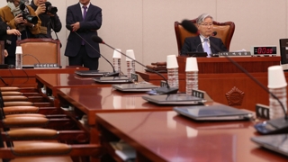 이미선 청문보고서 채택 불발…與 법사위 불참