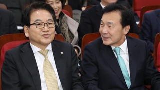 야권 재편 바람에 흔들리는 올드보이 리더십
