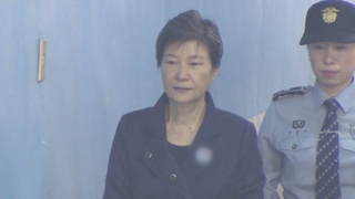 한국당 박근혜 석방론 재점화…민주당 '일축'