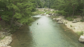 기암괴석 틈에서 계곡 물놀이…<em class='find'온라인카지노사이트</em 운일암반일암