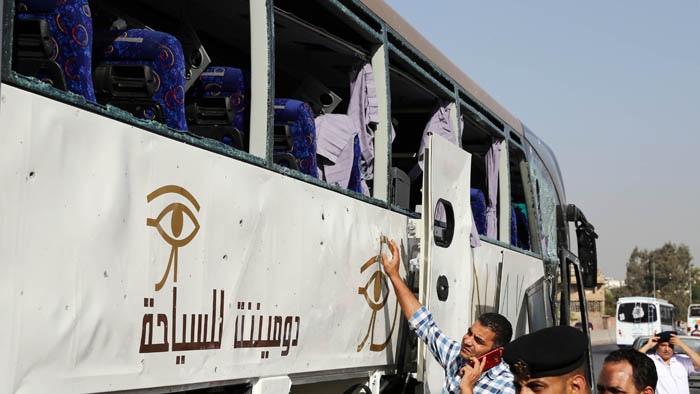 <em class='find'안전한온라인카지노</em 근처서 폭탄 터져…최소 17명 다쳐