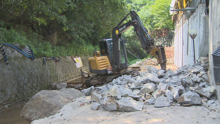 온라인카지노 주소 점령 불법음식점에 철퇴…강제철거 정비 시작