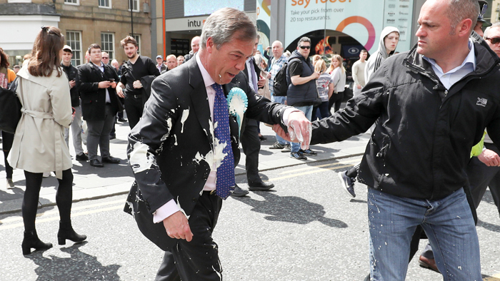 英정치인 <em class='find'해외 온라인카지노</em 세례…"EU 잔류파 소행"