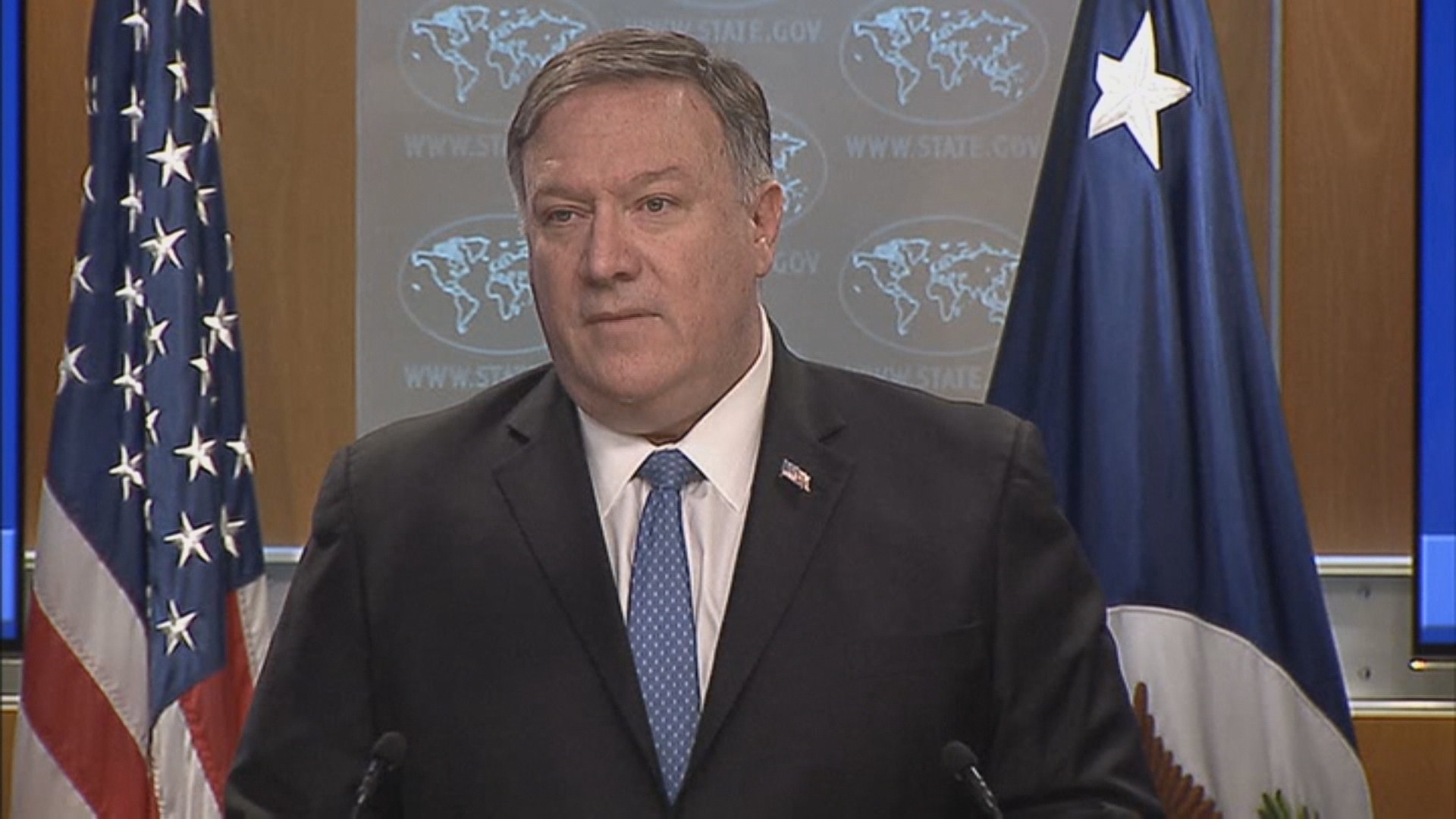 폼페이오 "마두로, 오늘 쿠바로 망명하려…러시아가 말려"