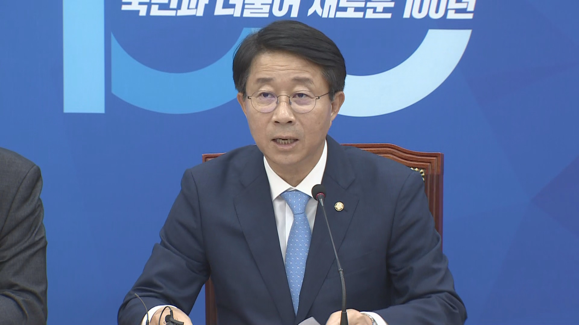 [현장연결] 당정, 국회서 아프리카돼지열병 예방 대책 논의