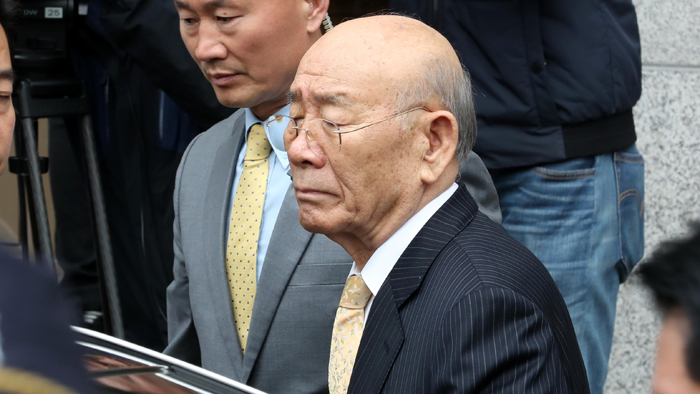 [핫클릭] 법원, 전두환 5·18 관련 재판 불출석 허가 外