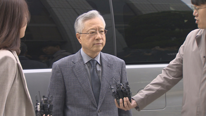 검찰 '채용비리' 이석채 <em class='find'>전</em> KT 회장 구속기소