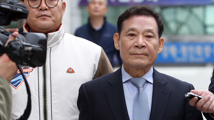 '공천 대가 인정' 윤장현 <em class='find'>전</em> 광주시장 징역형