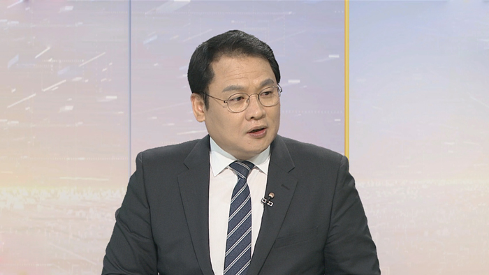 [뉴스현장] 여배우 고속도로 사고 미궁 속…의문점 무성