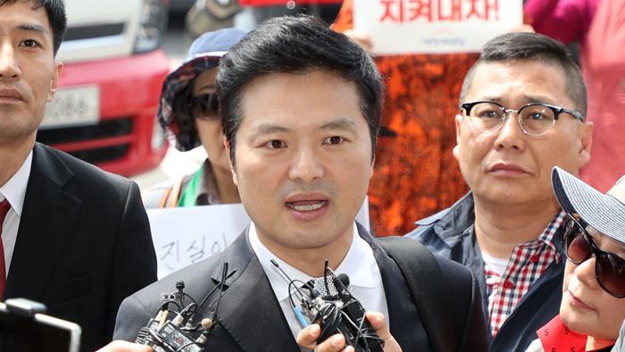 '명예훼손 피소' 김태우 "백원우와 대질조사 요청"