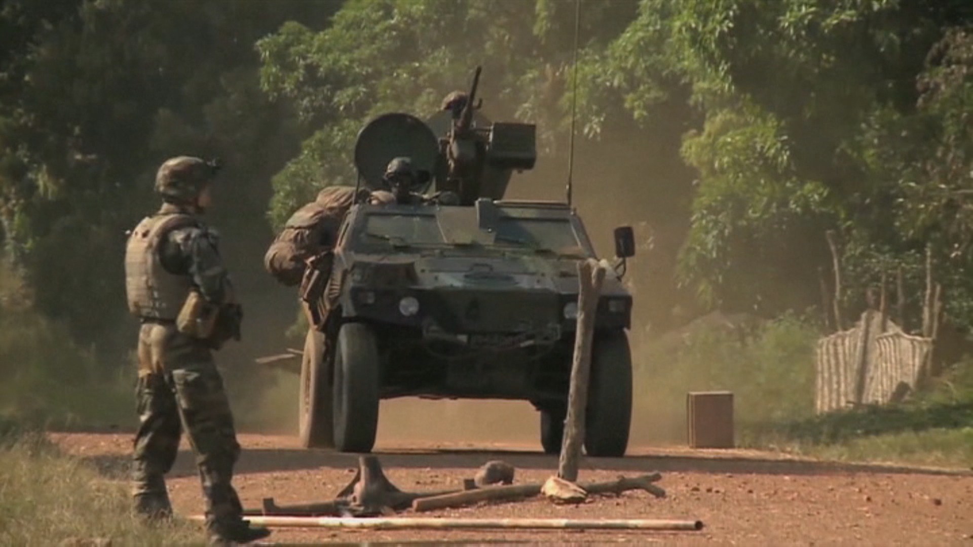 프랑스군, 한국인 등 인질 4명 부르키나파소서 구출
