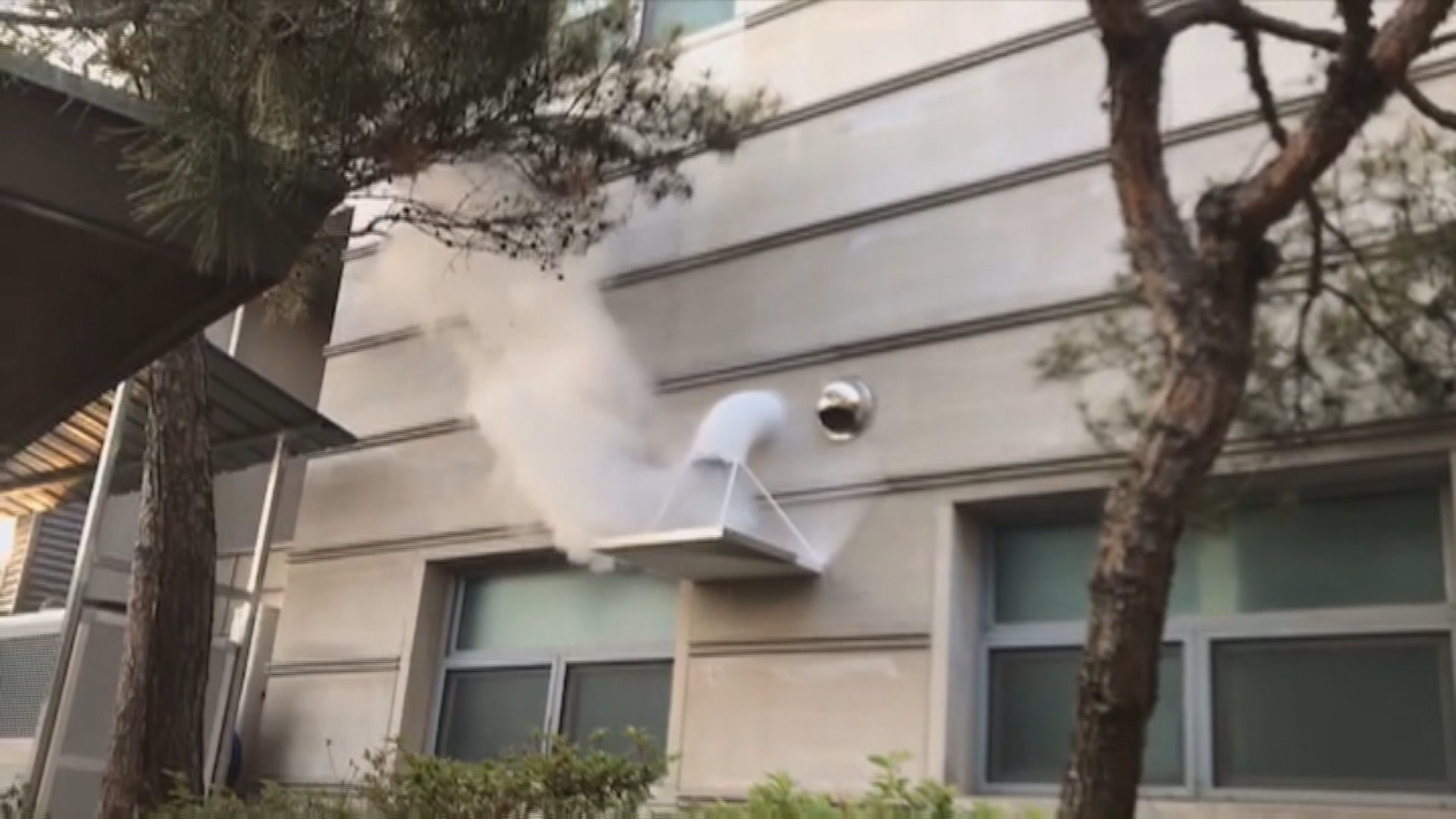 [사건사고] 병원서 액화 헬륨가스 누출…곳곳 화재도