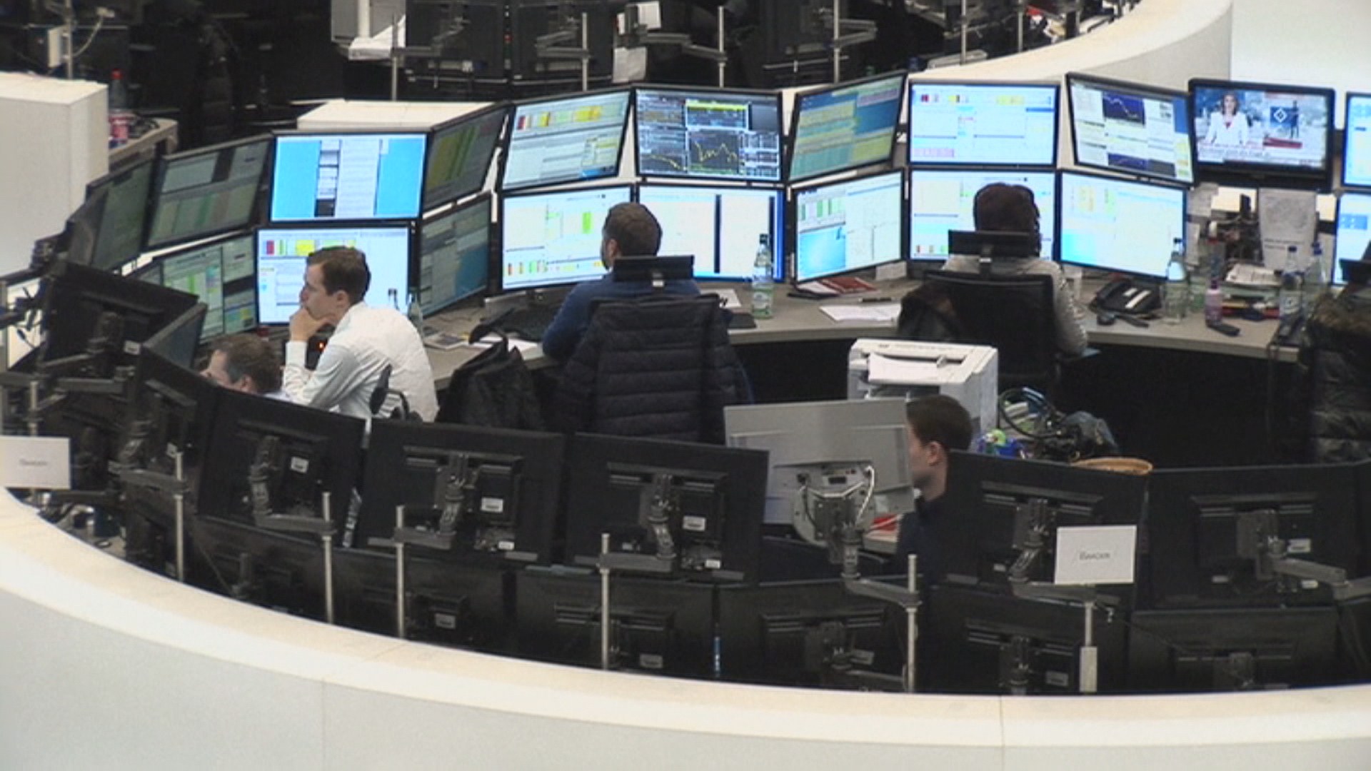 미중 무역<em class='find'>전쟁</em>에 세계증시 쇼크…시총 1조달러 증발