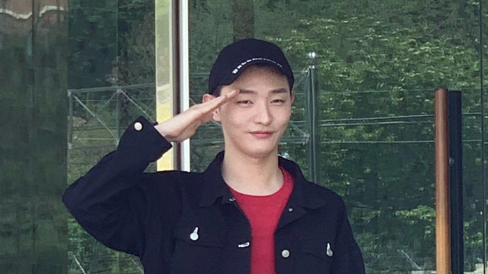 워너원 출신 윤지성 입대…19일 신곡 '동, 화' 발표