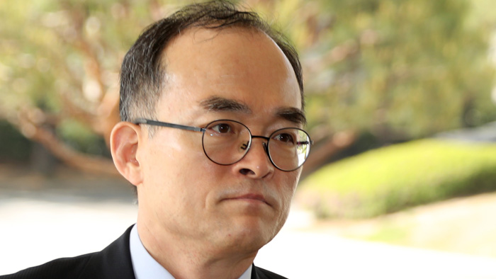 박상기 "수사권 조정안 檢의견 반영"…문무일 "부족"