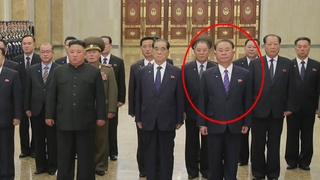 북한 김정은, 김일성 26주기 참배…리병철 '승승장구'